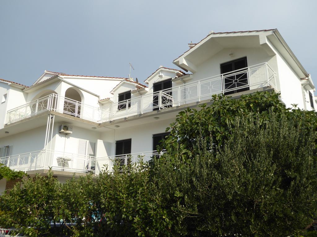 Apartments Bojanic Vodice Ngoại thất bức ảnh