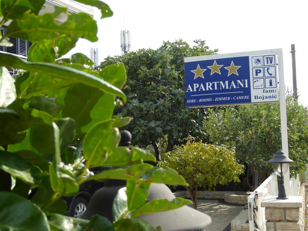 Apartments Bojanic Vodice Ngoại thất bức ảnh